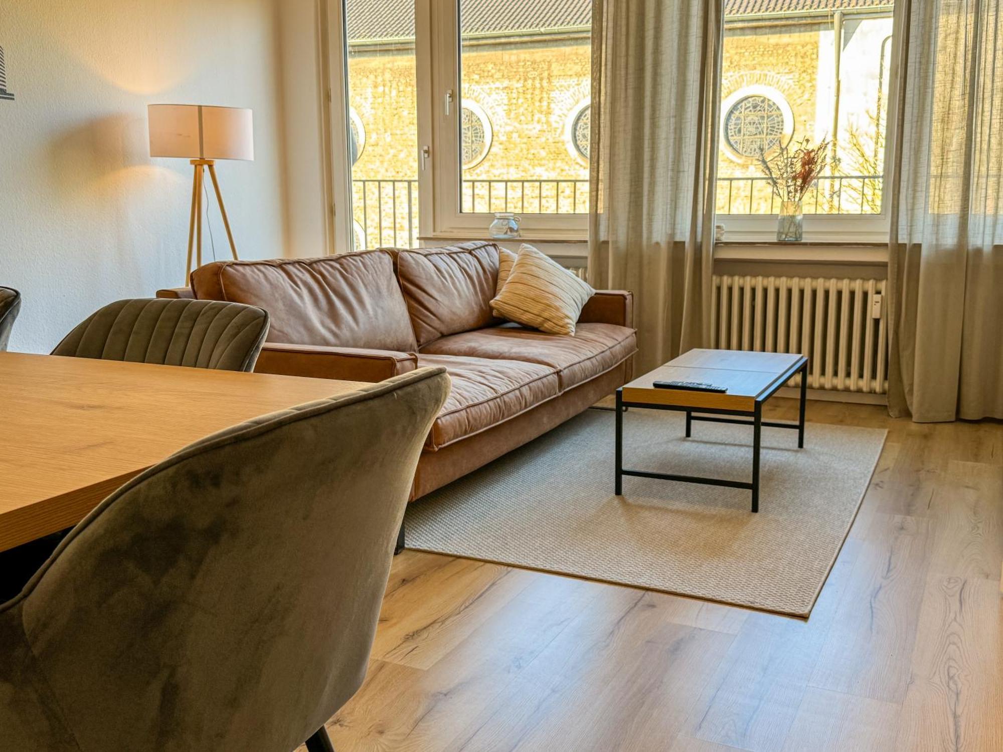 Duesseltal Messe 100qm Appartamento Düsseldorf